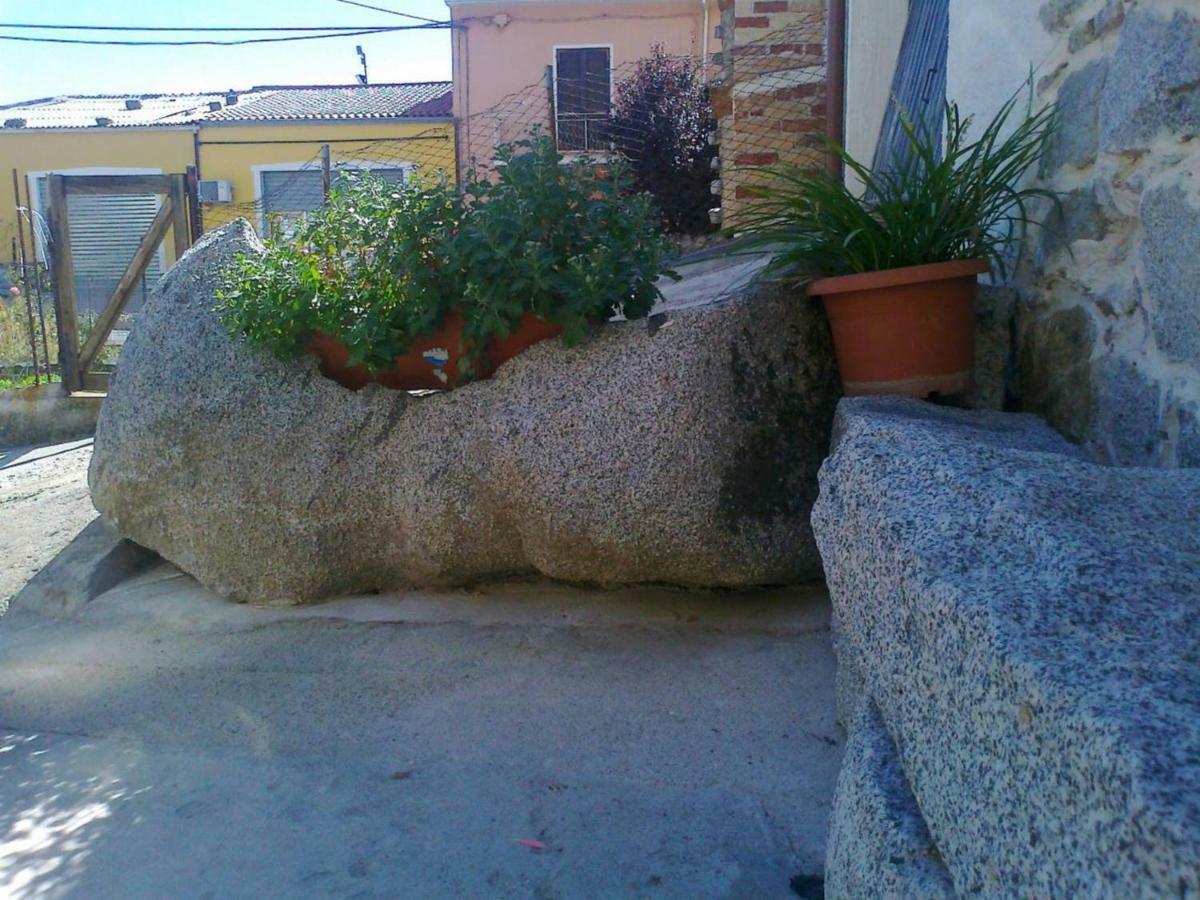 Domos Antigas Bed & Breakfast Bottidda Exterior photo
